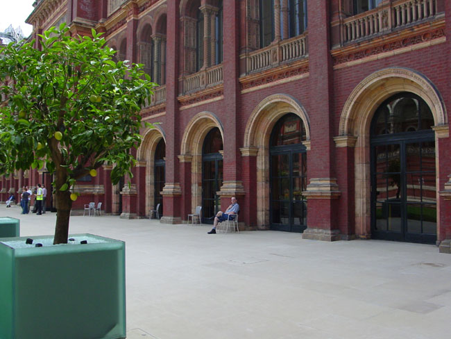 V and A courtyard